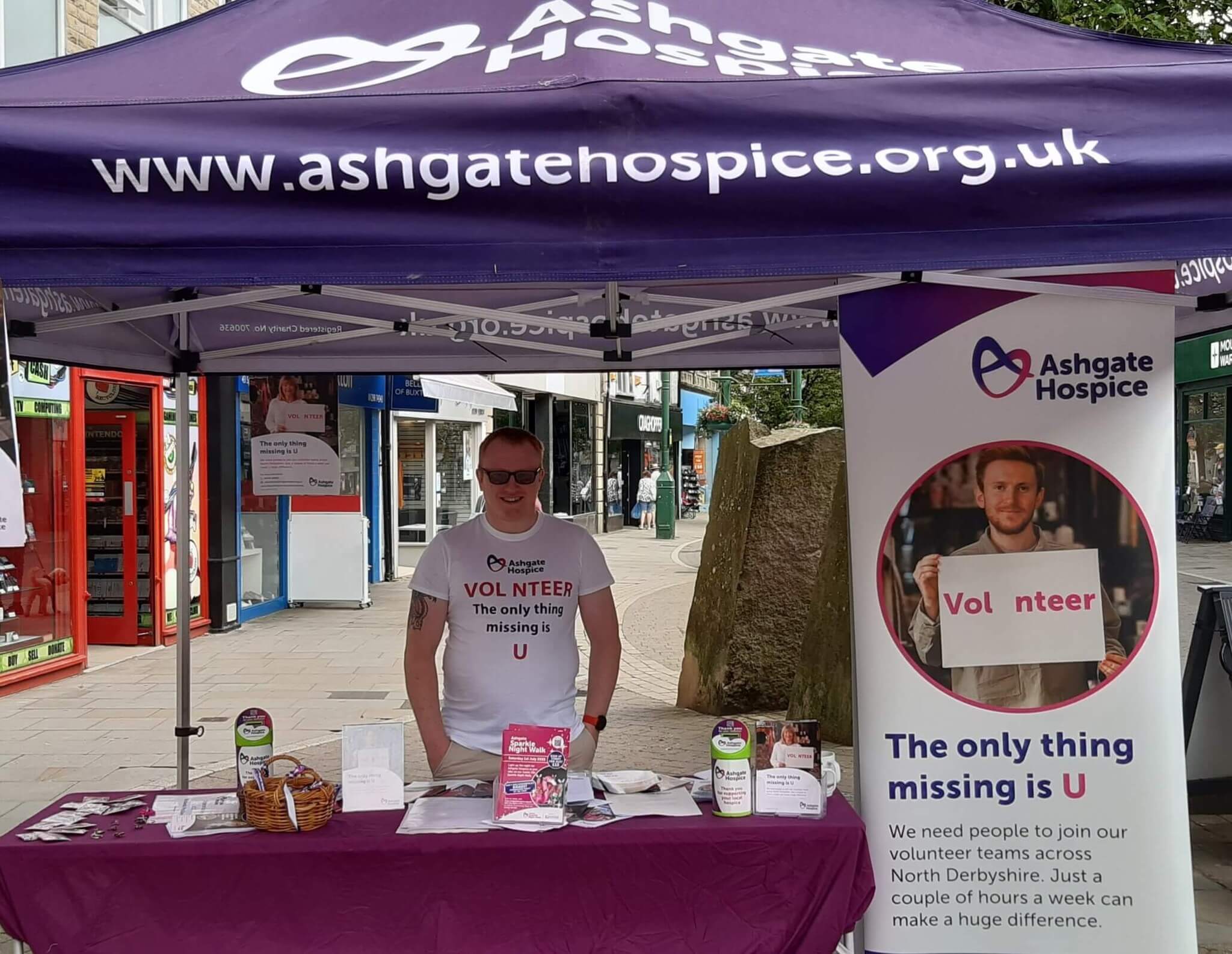 Volunteer on a stall.